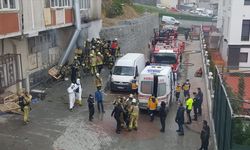 Arnavutköy'de hırdavat deposunda yangın: 4 ölü