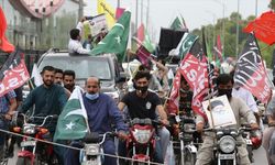 Pakistan’da, İsrail’in Filistin halkına yönelik saldırıları protesto edildi