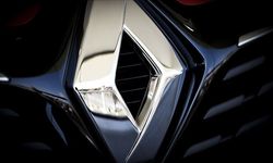 Fransız Renault, tepkilerin ardından Rusya'daki faaliyetlerini askıya aldı