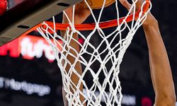 NBA'de Hawks ve Pelicans play-off'lara yükseldi