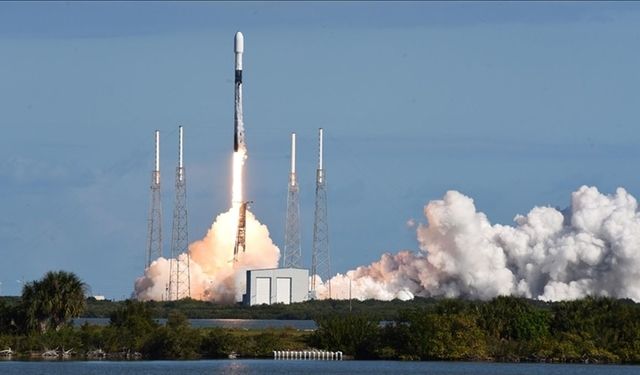 SpaceX, 53 Starlink uydusunu daha uzaya fırlattı